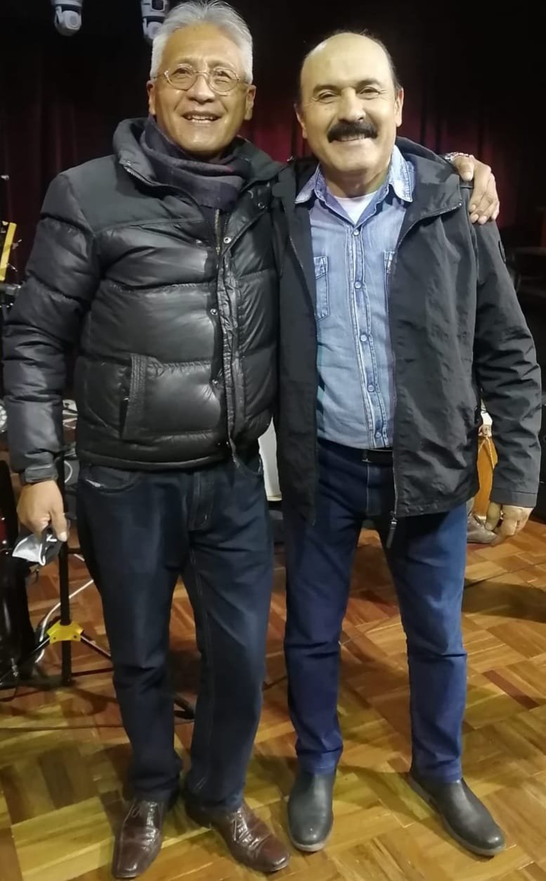 VASTO CONCIERTO DE YALO CUELLAR EN ORURO